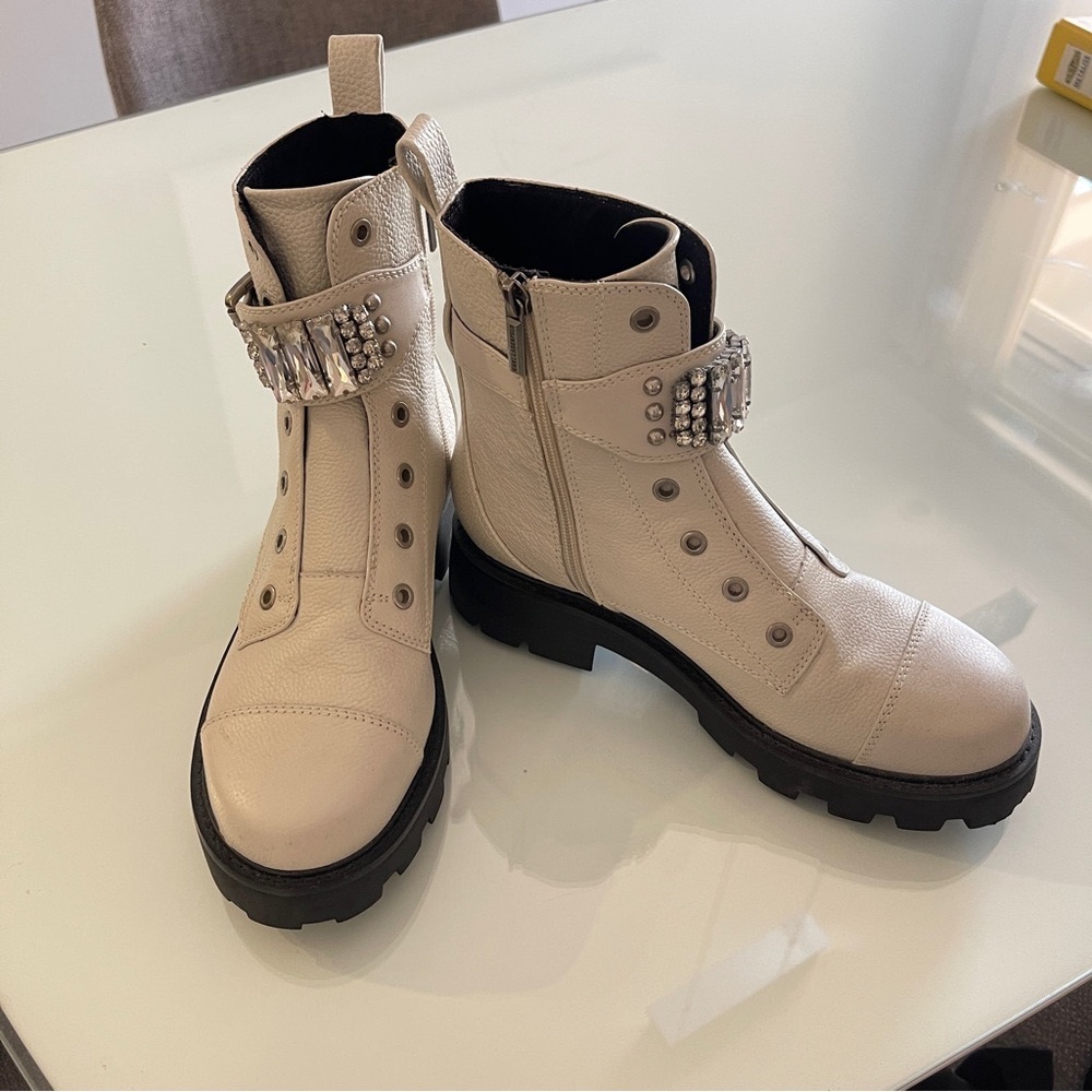 🆕 KARL LAGERFELD boots